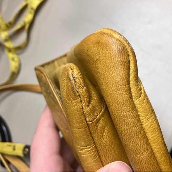 C & C California golden yellow leather crossbody bag small size - Picture 15 of 16